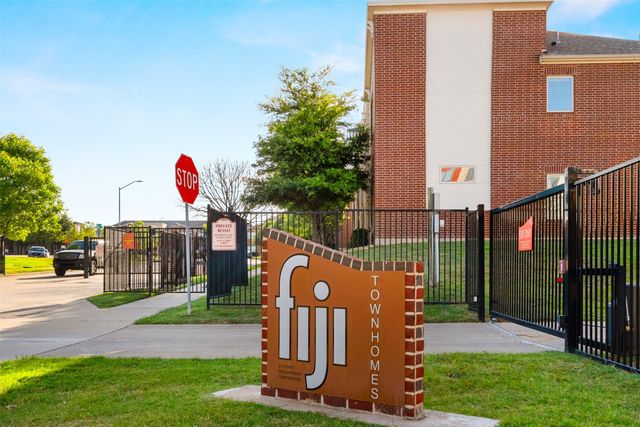 1583 Fiji Street, Dallas, TX 75203