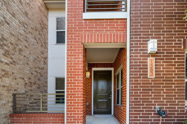 1583 Fiji Street, Dallas, TX 75203
