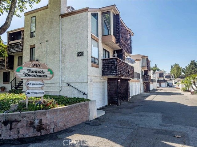 950 W Lambert Road 30, La Habra, CA 90631