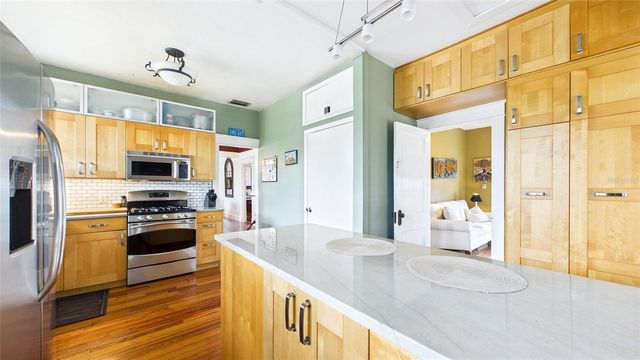 5710 N BRANCH AVENUE, Tampa, FL 33604