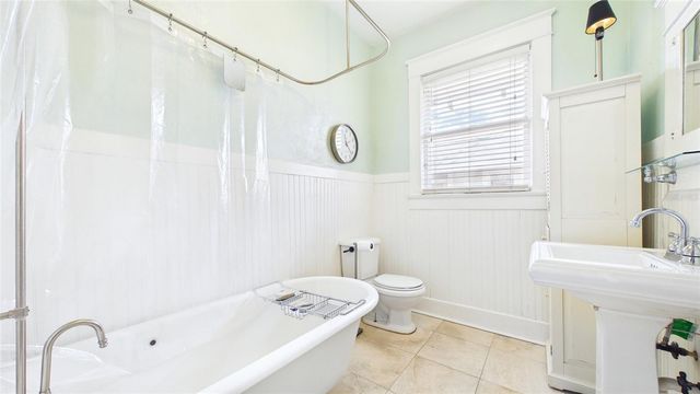 5710 N BRANCH AVENUE, Tampa, FL 33604