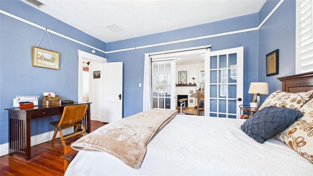 5710 N BRANCH AVENUE, Tampa, FL 33604