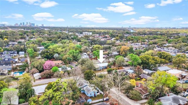 5710 N BRANCH AVENUE, Tampa, FL 33604