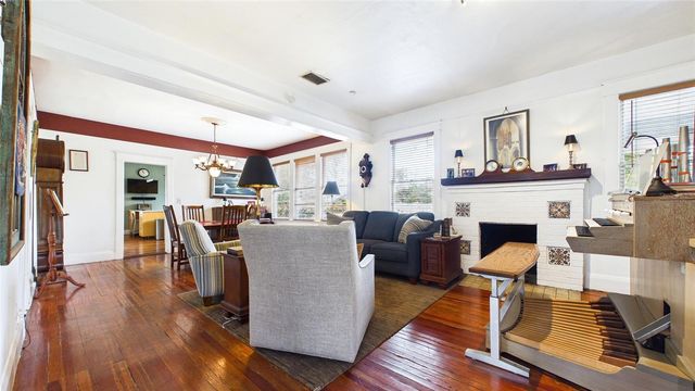 5710 N BRANCH AVENUE, Tampa, FL 33604