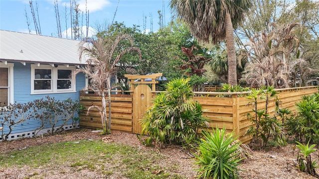 5710 N BRANCH AVENUE, Tampa, FL 33604