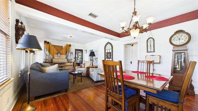 5710 N BRANCH AVENUE, Tampa, FL 33604