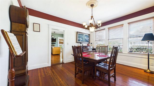 5710 N BRANCH AVENUE, Tampa, FL 33604