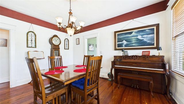 5710 N BRANCH AVENUE, Tampa, FL 33604