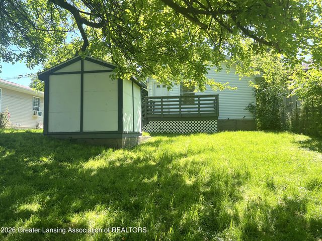 616 S Fairview Avenue, Lansing, MI 48912
