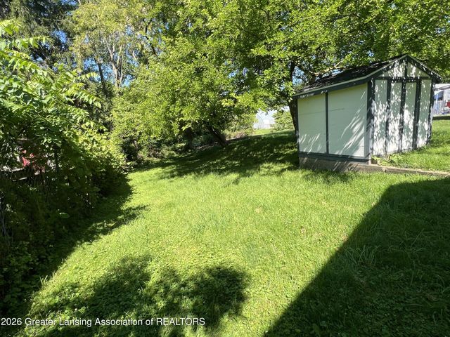 616 S Fairview Avenue, Lansing, MI 48912