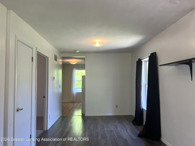 616 S Fairview Avenue, Lansing, MI 48912