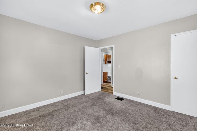 4130 Hillview Ave, Louisville, KY 40216