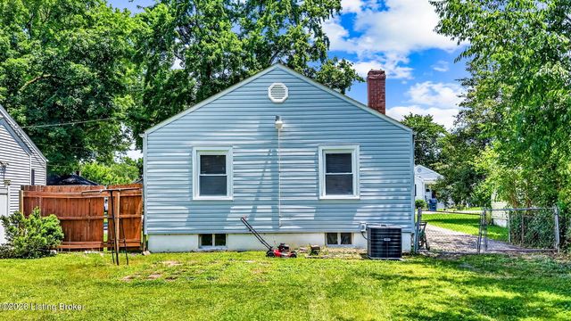 4130 Hillview Ave, Louisville, KY 40216