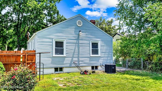 4130 Hillview Ave, Louisville, KY 40216
