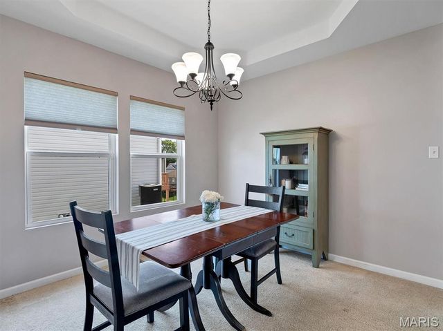 86 Fountainview Drive, St Charles, MO 63303