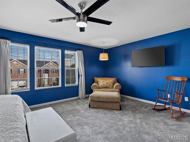 86 Fountainview Drive, St Charles, MO 63303