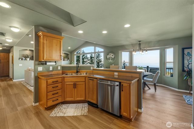 855 Louella Heights Drive, Sequim, WA 98382