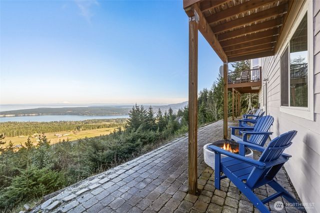 855 Louella Heights Drive, Sequim, WA 98382