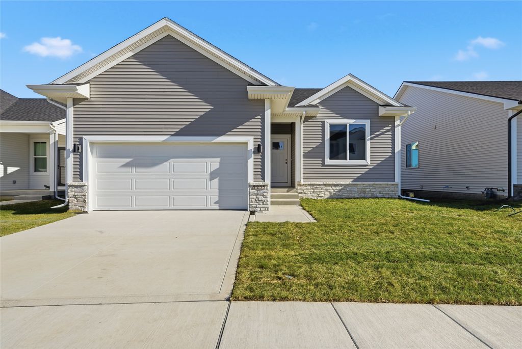 2235 Chan Drive, Adel, IA 50003