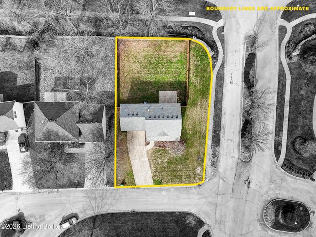 4008 Saddlecreek Ct, Louisville, KY 40245