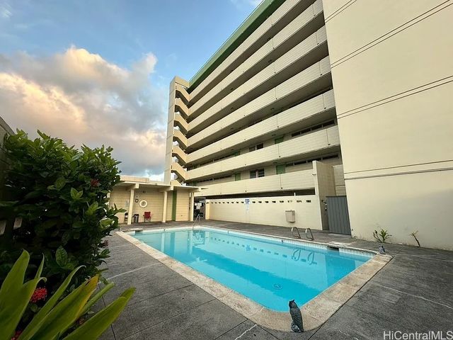 1015 Napunani Street 401, Honolulu, HI 96818