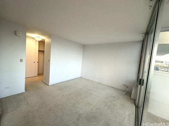 1015 Napunani Street 401, Honolulu, HI 96818