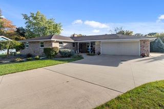 608 MICHIGAN LANE COURT, Kaukauna, WI 54130