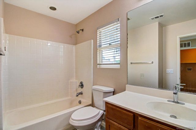 3856 Salt River Ln, Perris, CA 92571
