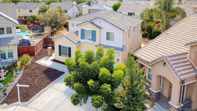 3856 Salt River Ln, Perris, CA 92571