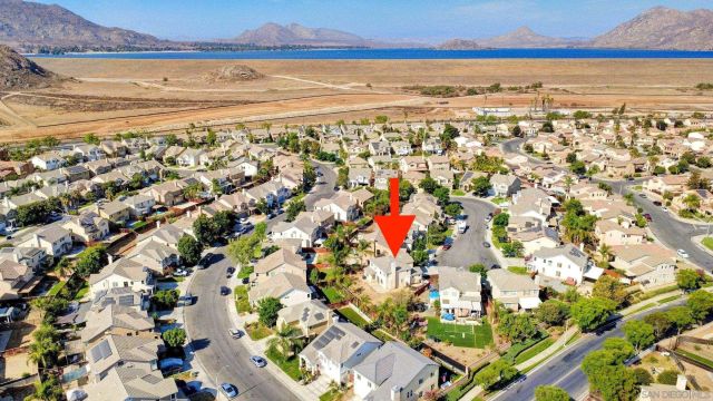 3856 Salt River Ln, Perris, CA 92571