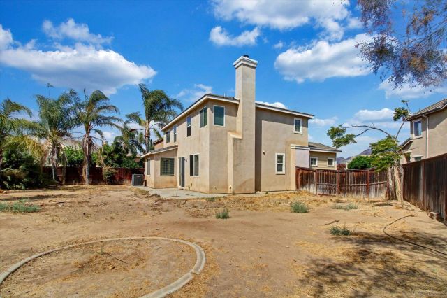 3856 Salt River Ln, Perris, CA 92571