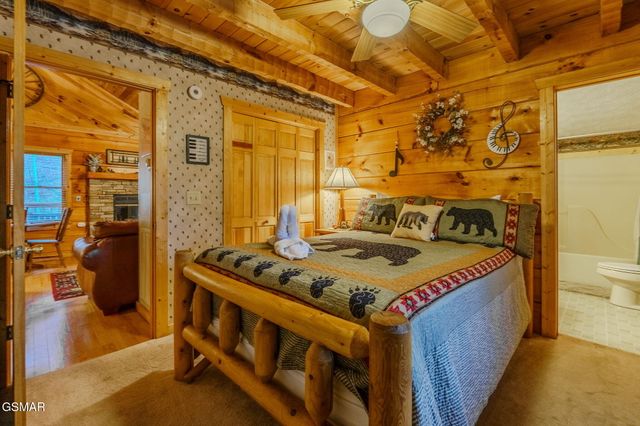 4320 Carolina Cove Way, Pigeon Forge, TN 37863