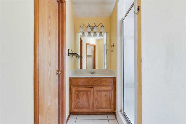 13624 Prairie View Lane, Oklahoma City, OK 73142