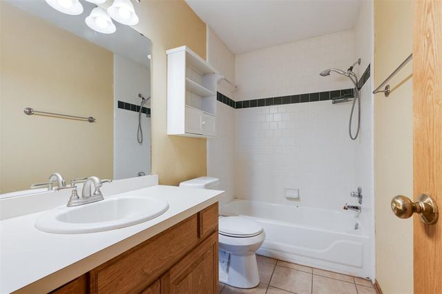 13624 Prairie View Lane, Oklahoma City, OK 73142