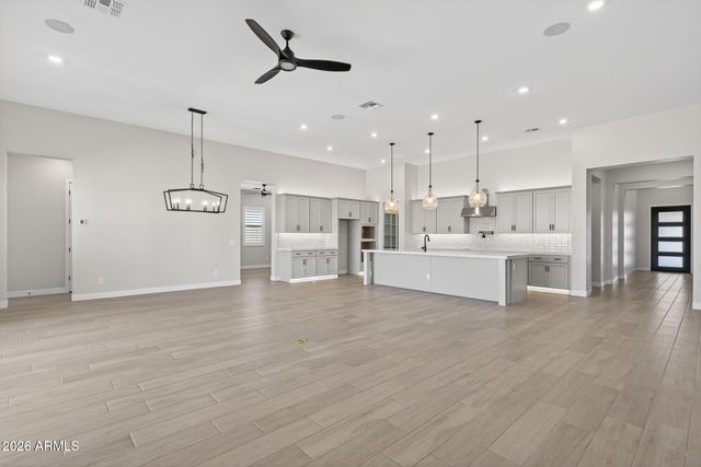 19000 W WESTVIEW Drive, Litchfield Park, AZ 85340