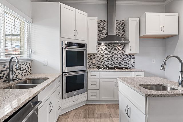 8406 Willowbrook Drive, Rowlett, TX 75088