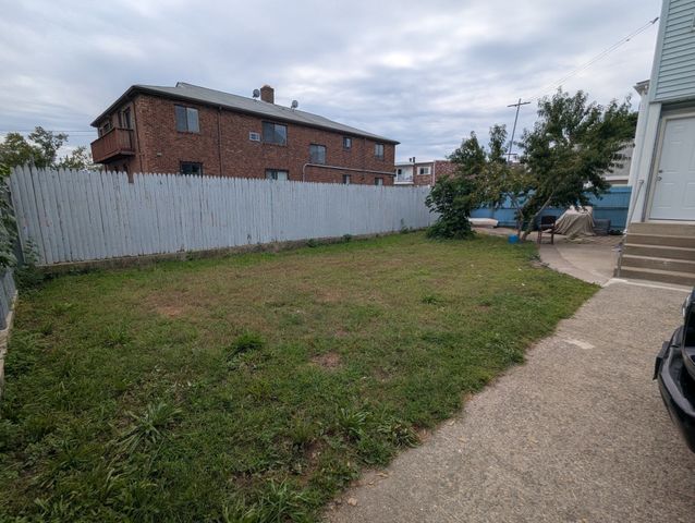 185 Riverside Ave 185, Medford, MA 02155