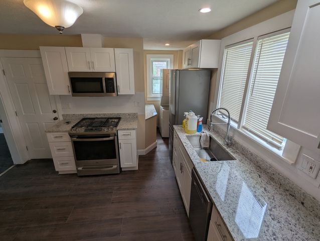 185 Riverside Ave 185, Medford, MA 02155