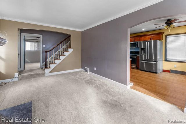 716 Kings Highway, Wyandotte, MI 48192