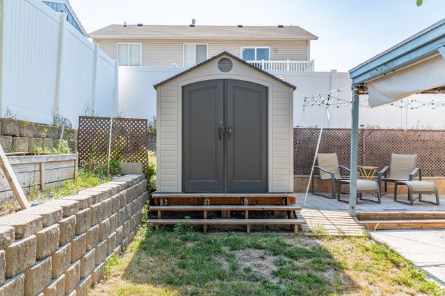 6157 W NELLIES ST, West Jordan, UT 84081