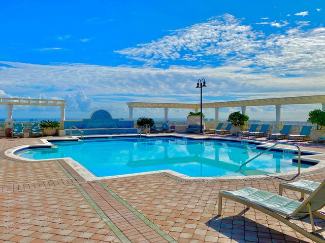 511 SE 5 Avenue Apt 807, Fort Lauderdale, FL 33301