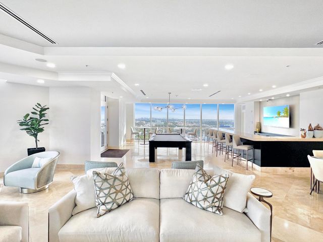 511 SE 5 Avenue Apt 807, Fort Lauderdale, FL 33301