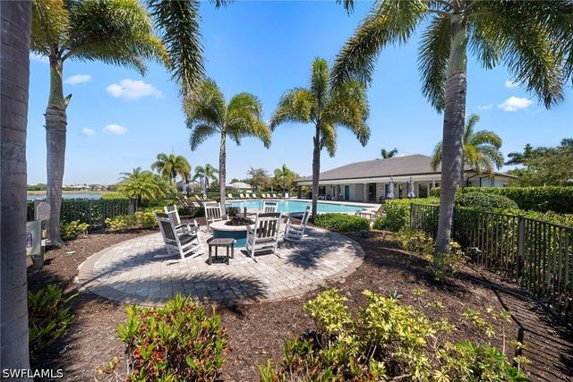 9564 Bexley DR, Fort Myers, FL 33967