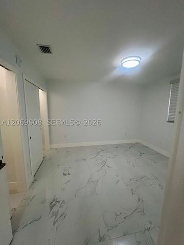 1860 NW 19th St 101, Miami, FL 33125