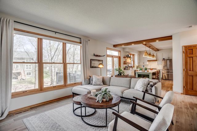 17800 32nd Place N, Plymouth, MN 55447