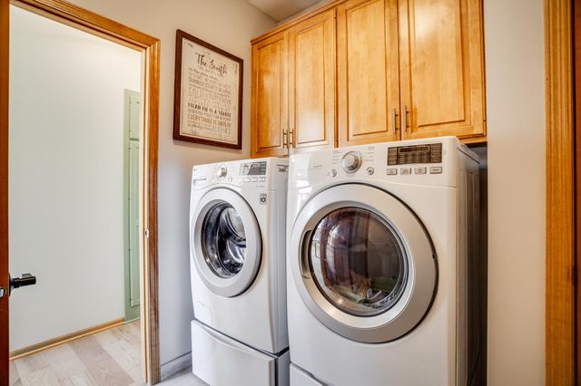 17800 32nd Place N, Plymouth, MN 55447
