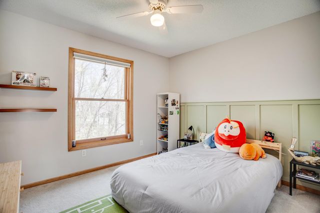 17800 32nd Place N, Plymouth, MN 55447