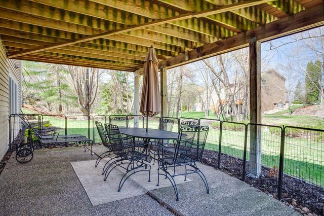 17800 32nd Place N, Plymouth, MN 55447