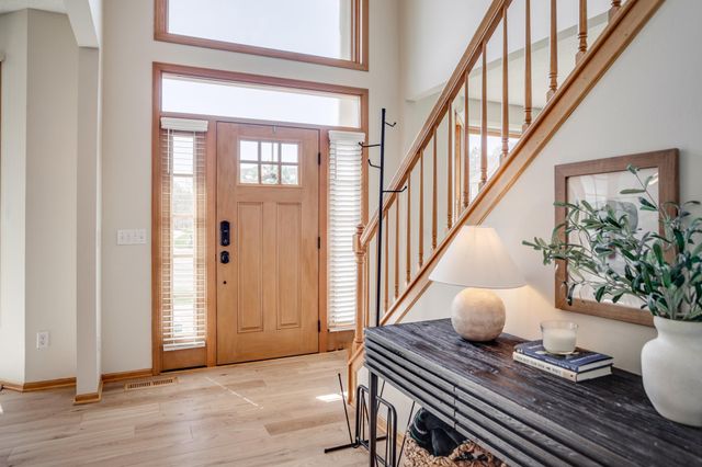 17800 32nd Place N, Plymouth, MN 55447