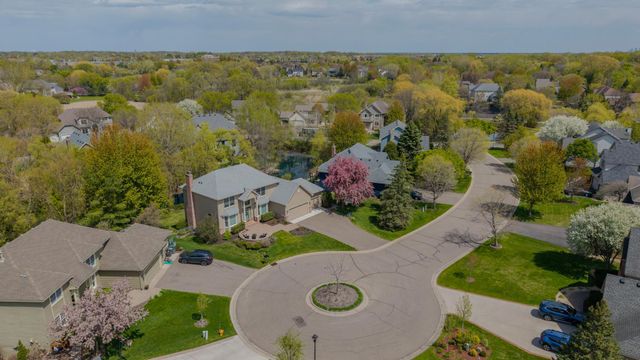 17800 32nd Place N, Plymouth, MN 55447